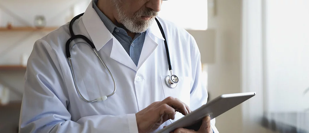 Technologies numériques et profil professionnel des médecins